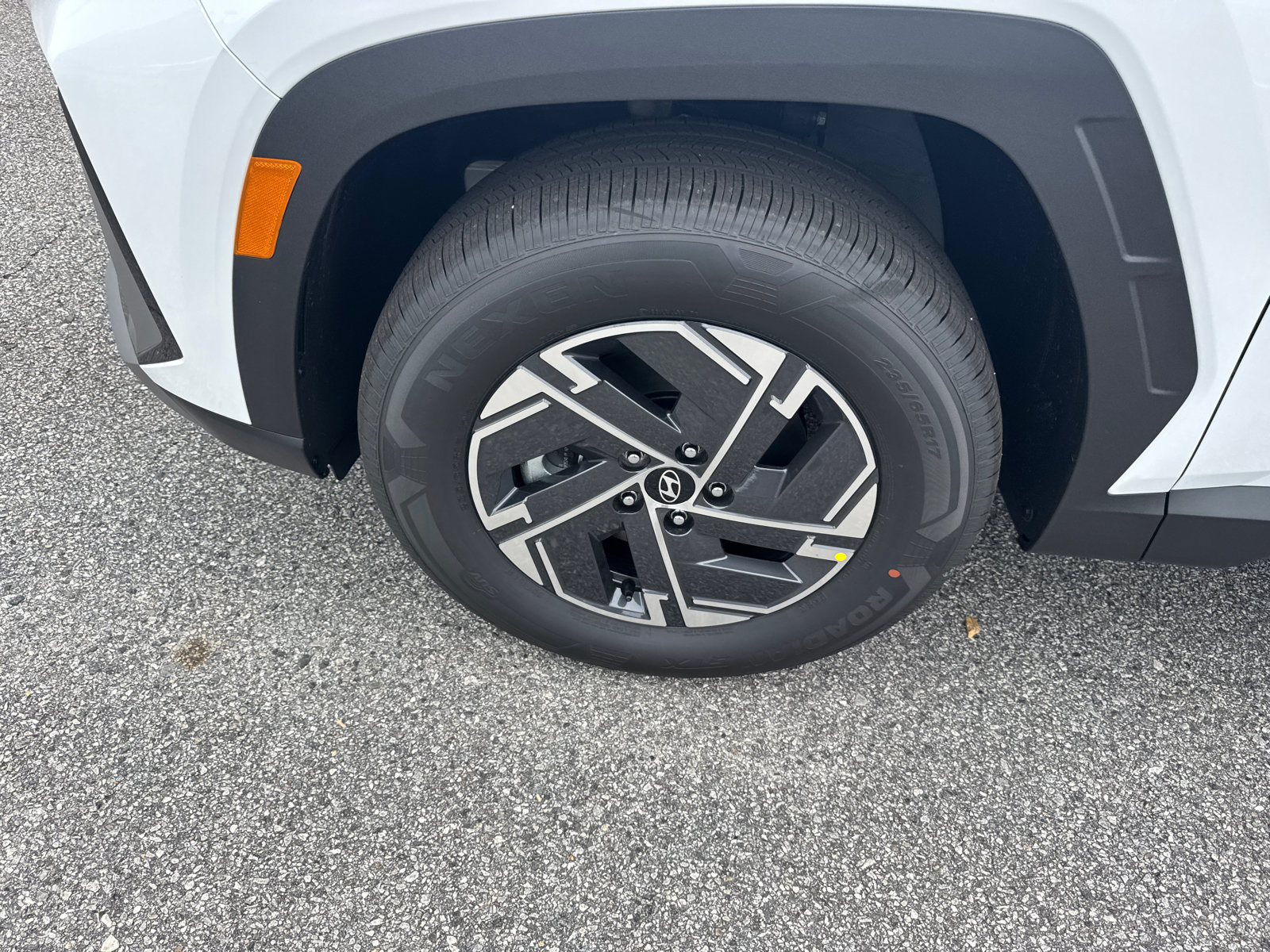 New 2026 Hyundai Tucson Blue SE AWD/4WD image 12
