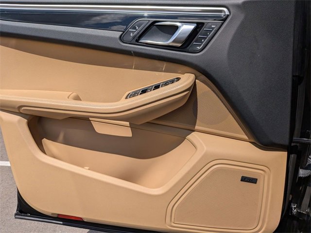 Used 2018 Porsche Macan Sport Edition image 18