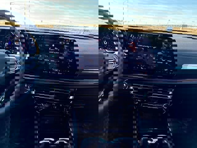 New 2026 Chevrolet Traverse Z71 w/ Driver Confidence Package image 18