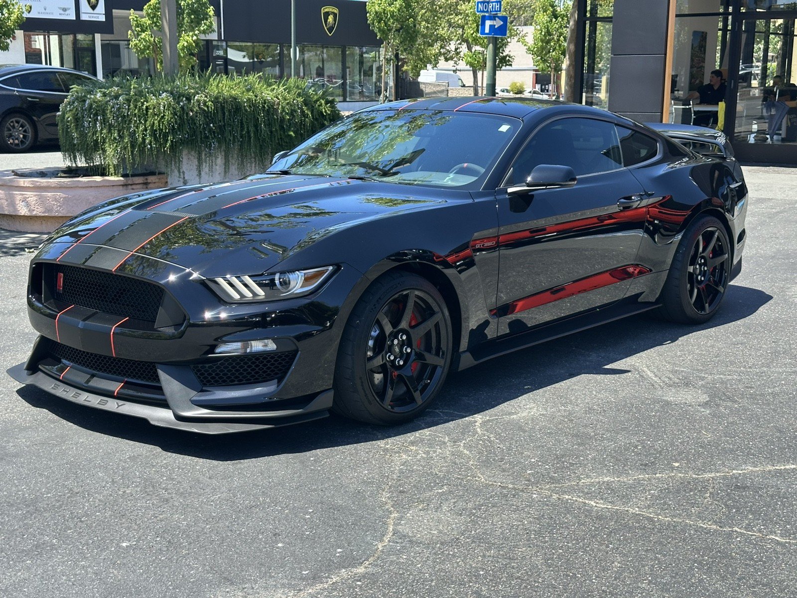 Used 2018 Ford Mustang Shelby GT350 RWD image 3