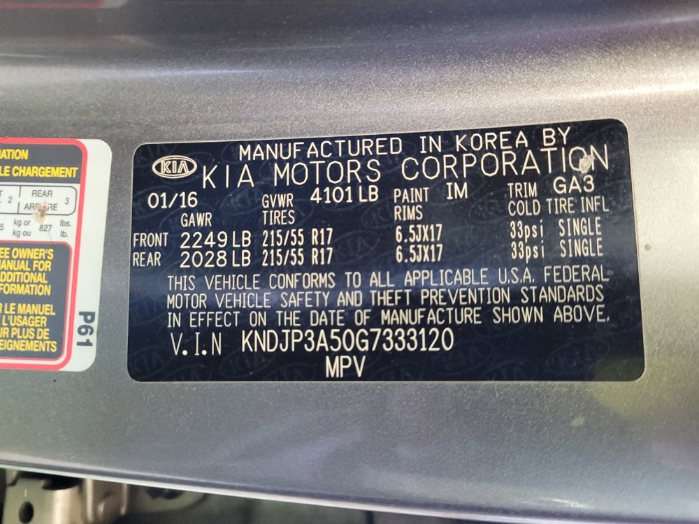 Used 2016 Kia Soul + FWD image 33