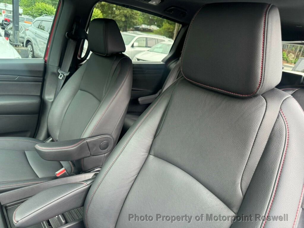 Used 2024 Honda Odyssey Sport image 12
