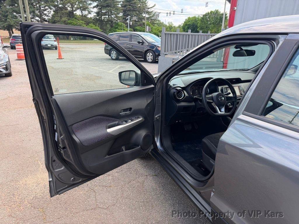 Used 2020 Nissan Kicks SV FWD image 9