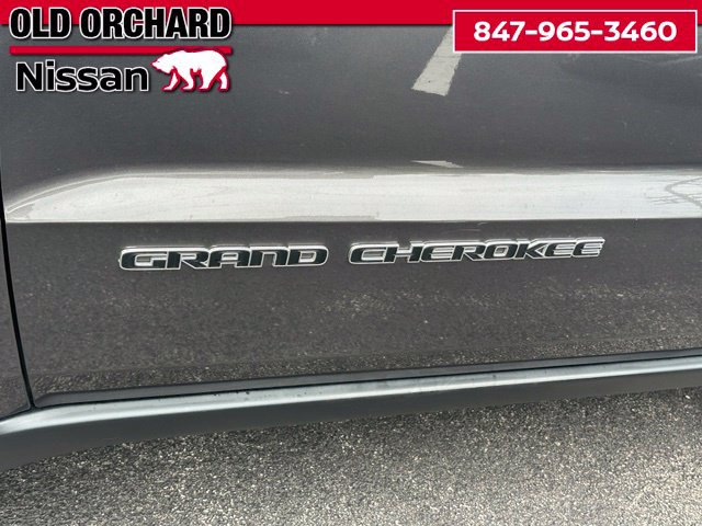 Used 2020 Jeep Grand Cherokee Laredo AWD/4WD image 9
