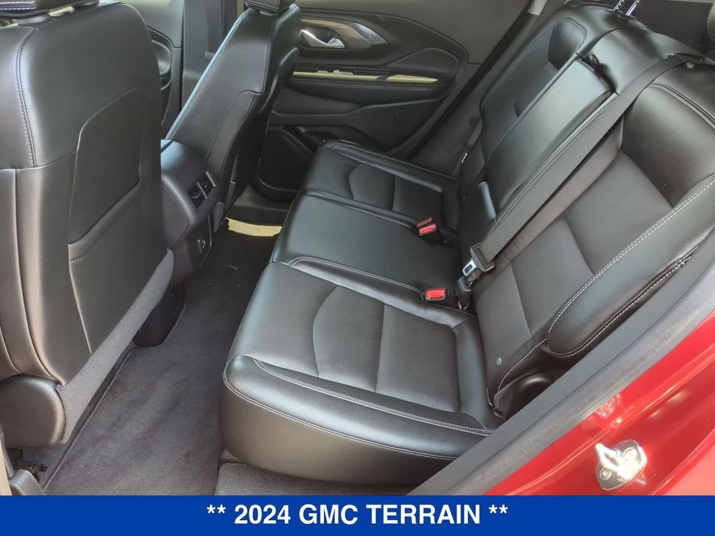 Used 2024 GMC Terrain SLT AWD/4WD image 20