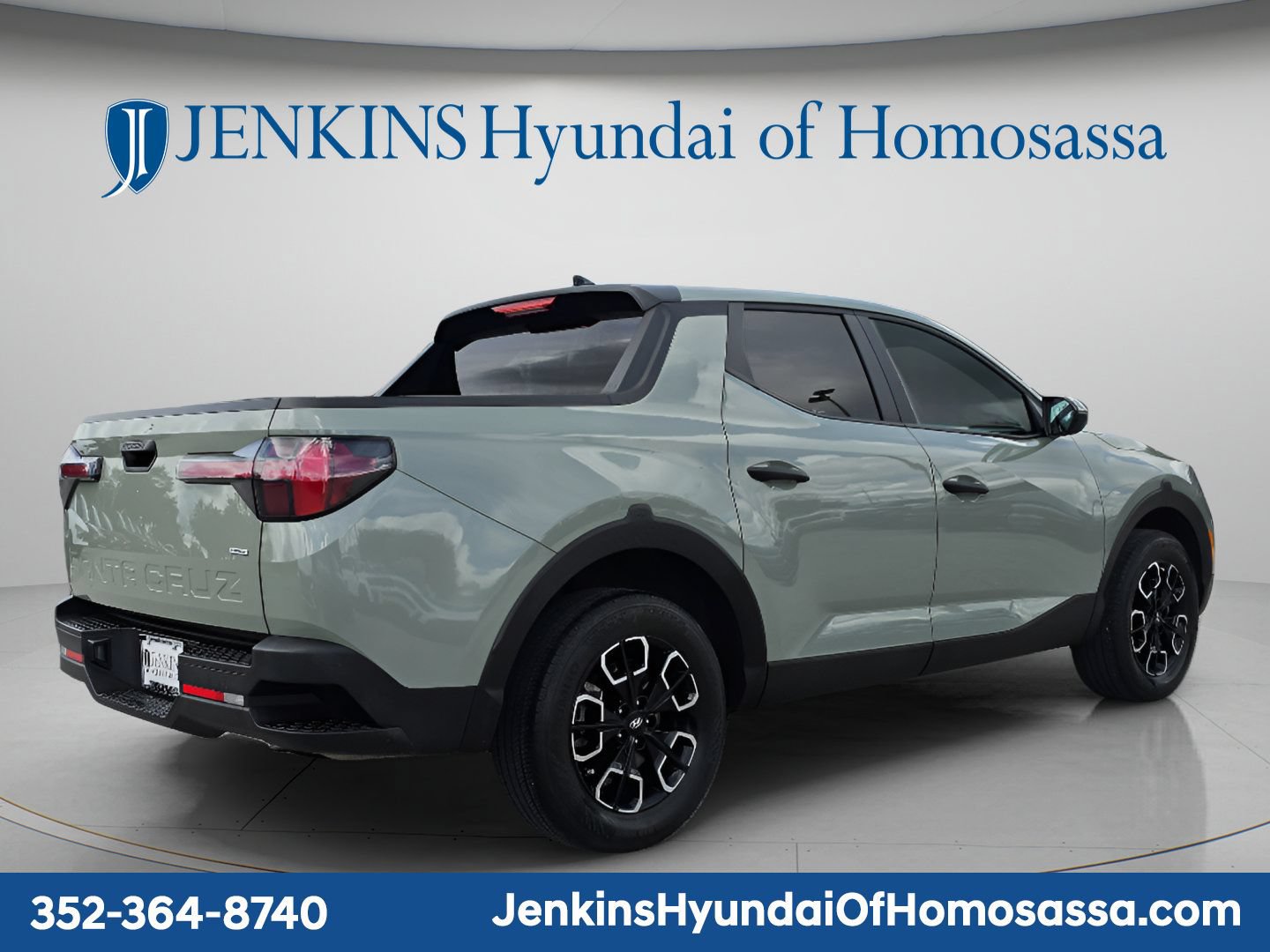 Used 2024 Hyundai Santa Cruz SE AWD/4WD image 5
