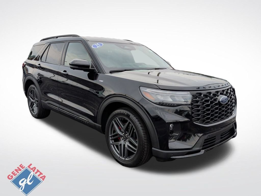 Certified 2025 Ford Explorer ST-Line w/ ST-Line Street Pack