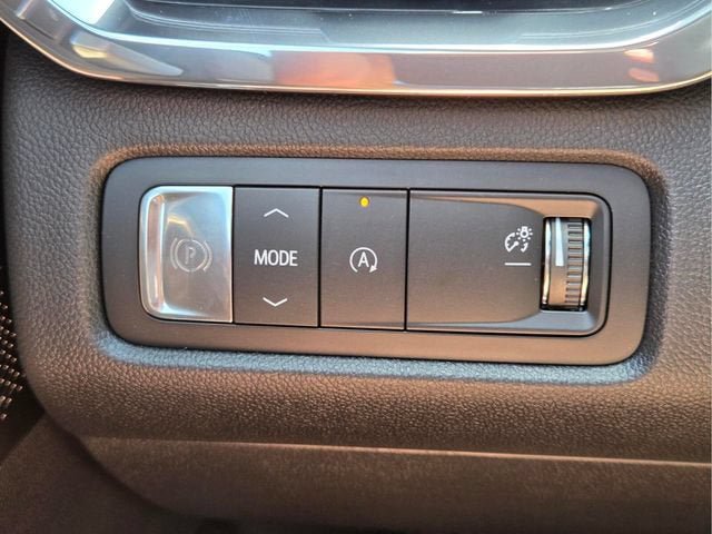 New 2026 GMC Acadia Denali Ultimate FWD image 30