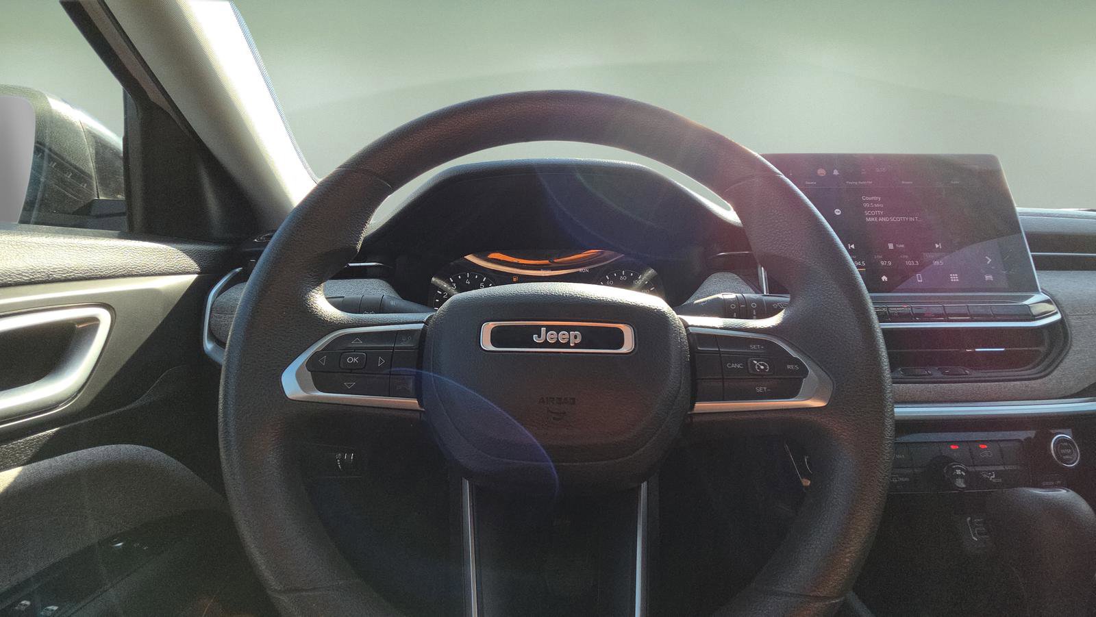 Used 2022 Jeep Compass Sport image 12