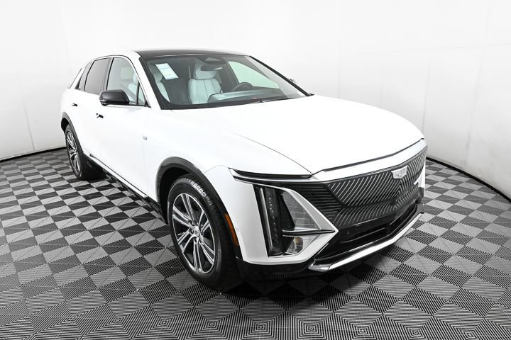 New 2025 Cadillac Lyriq Luxury