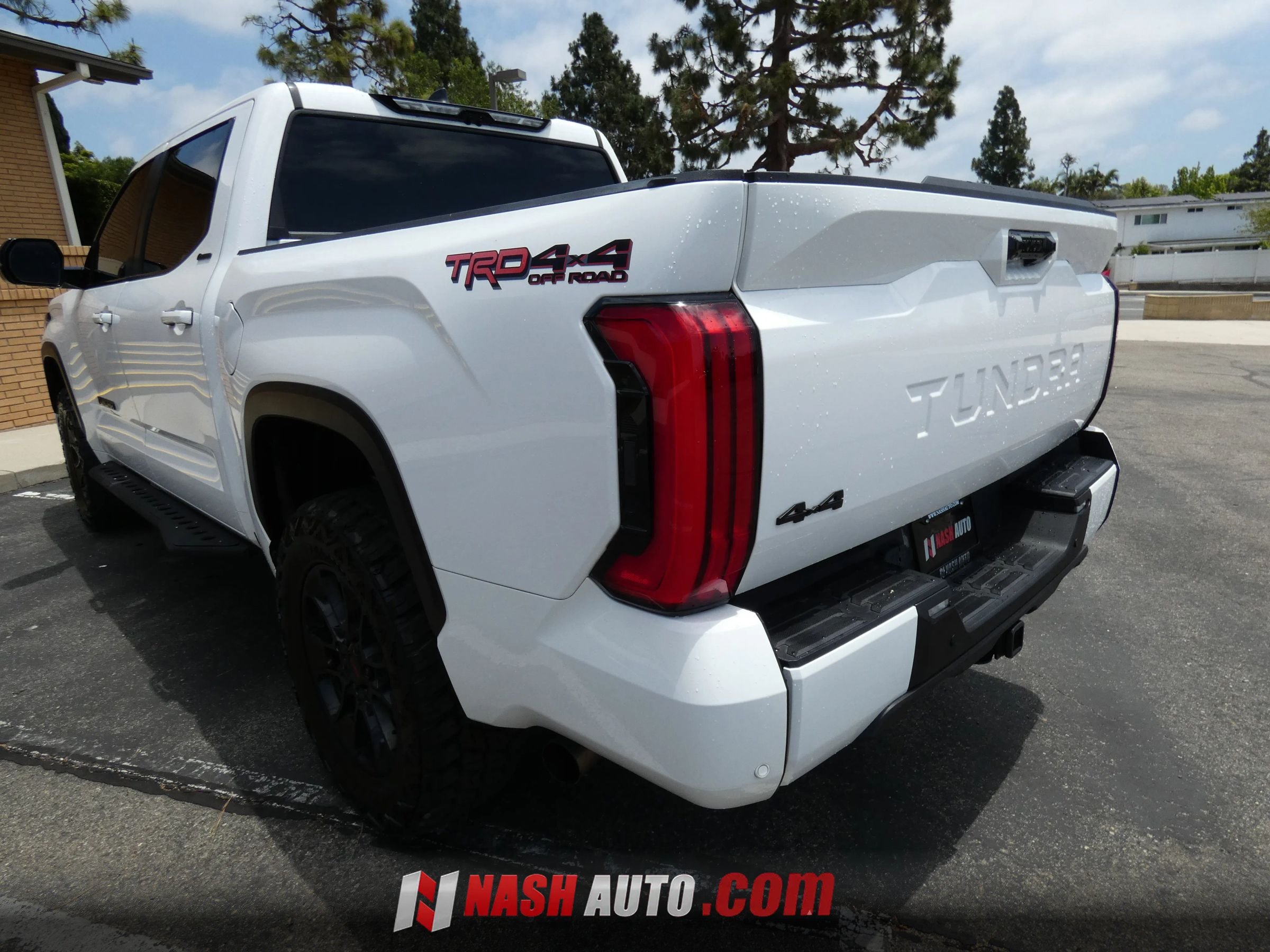 Used 2024 Toyota Tundra Limited w/ TRD Off-Road Package AWD/4WD image 16