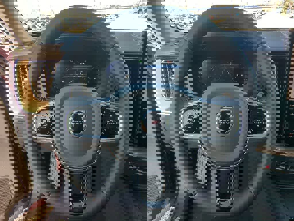 New 2026 Volvo XC60 B5 Plus w/ Protection Package Premier image 21