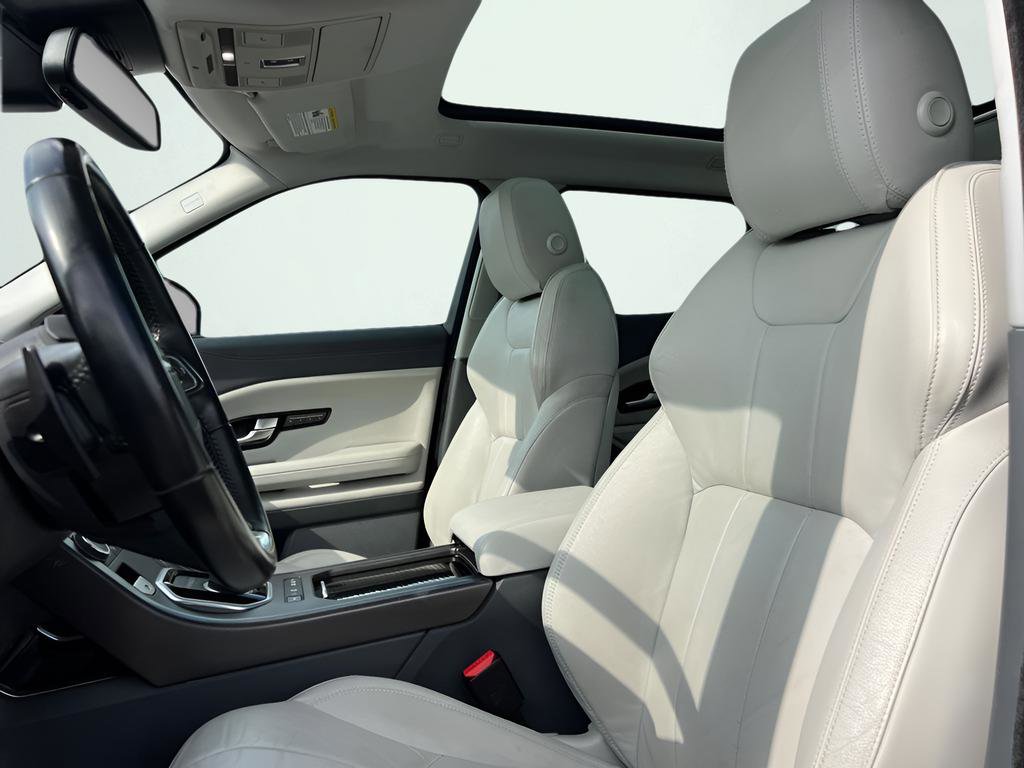 Used 2018 Land Rover Range Rover Evoque SE Premium AWD/4WD image 38