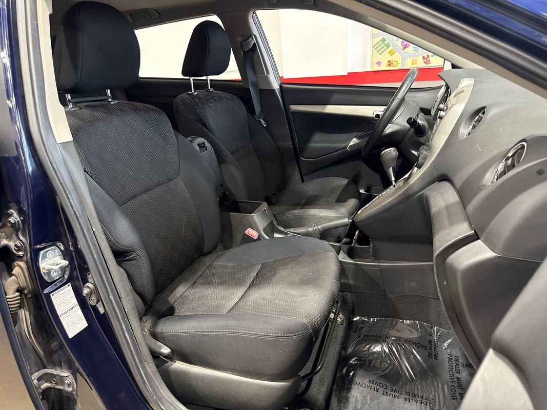 Used 2010 Pontiac Vibe AWD w/ Sun And Sound Package image 61