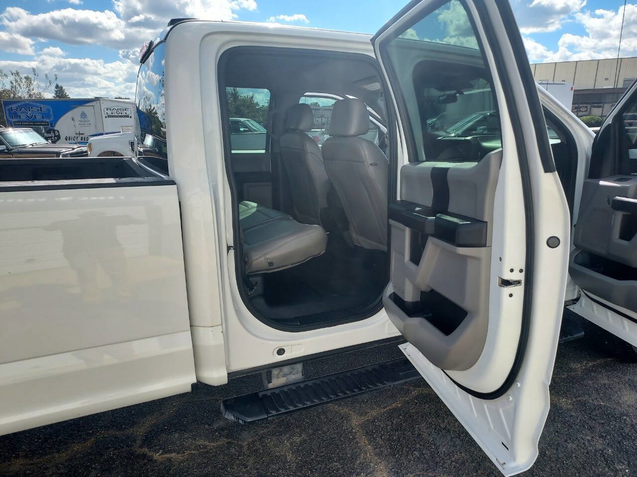 Used 2020 Ford F250 XL w/ Power Equipment Group image 7