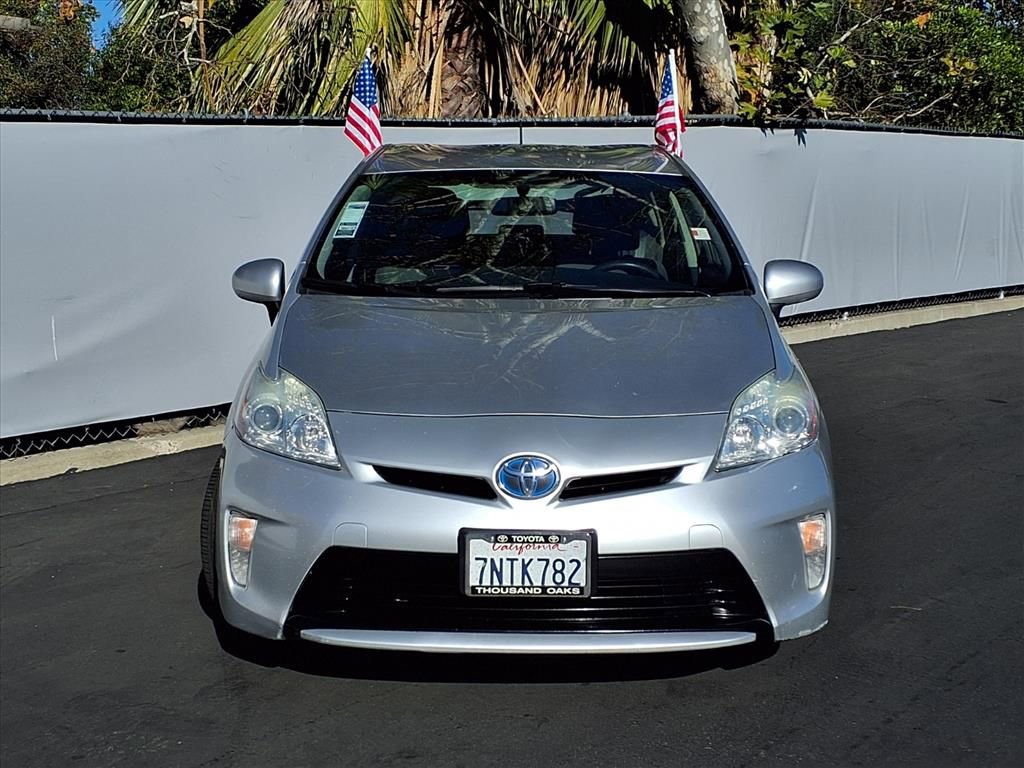 Used 2015 Toyota Prius Three w/ Preferred Accessory Package image 2