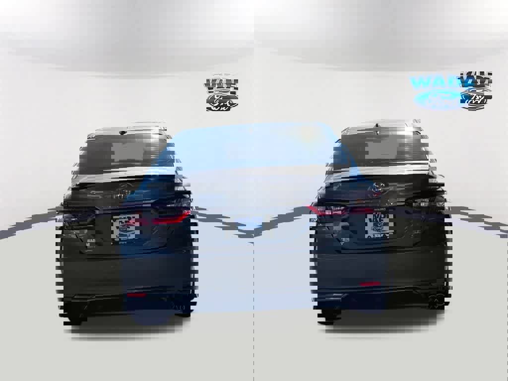 Used 2023 Toyota Camry SE image 6