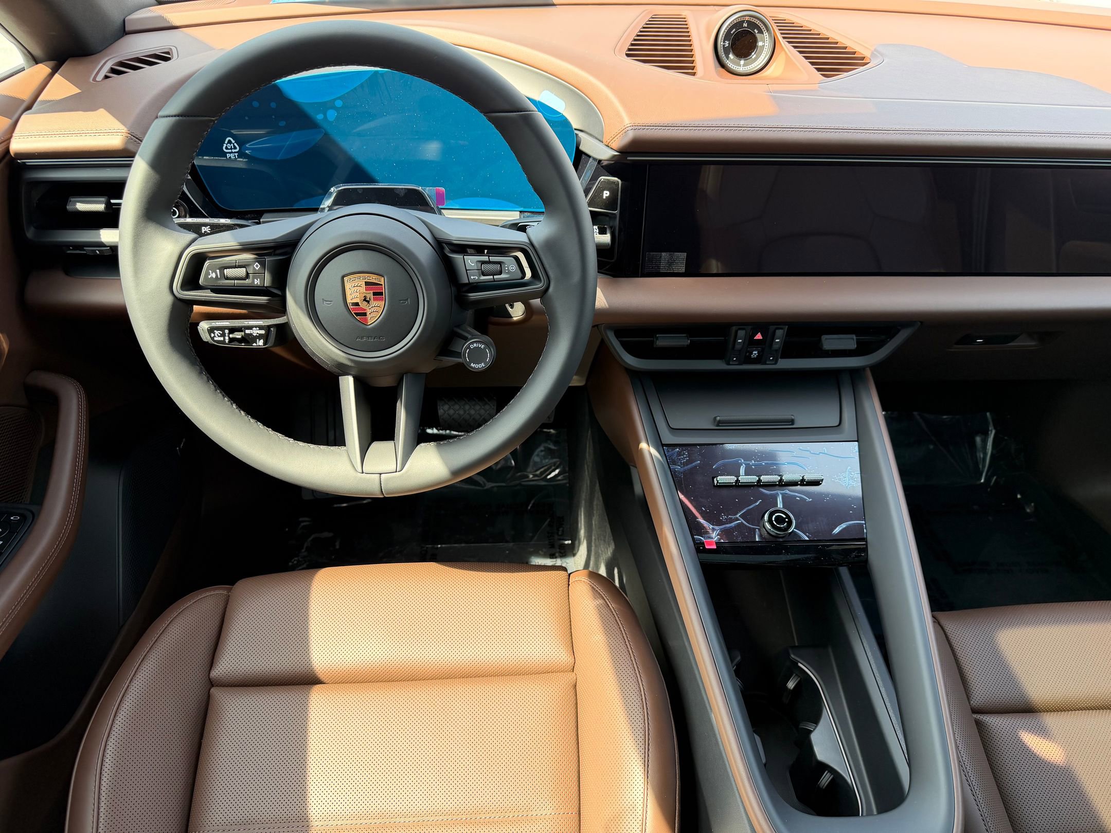 New 2026 Porsche Macan 4 Electric AWD/4WD image 22