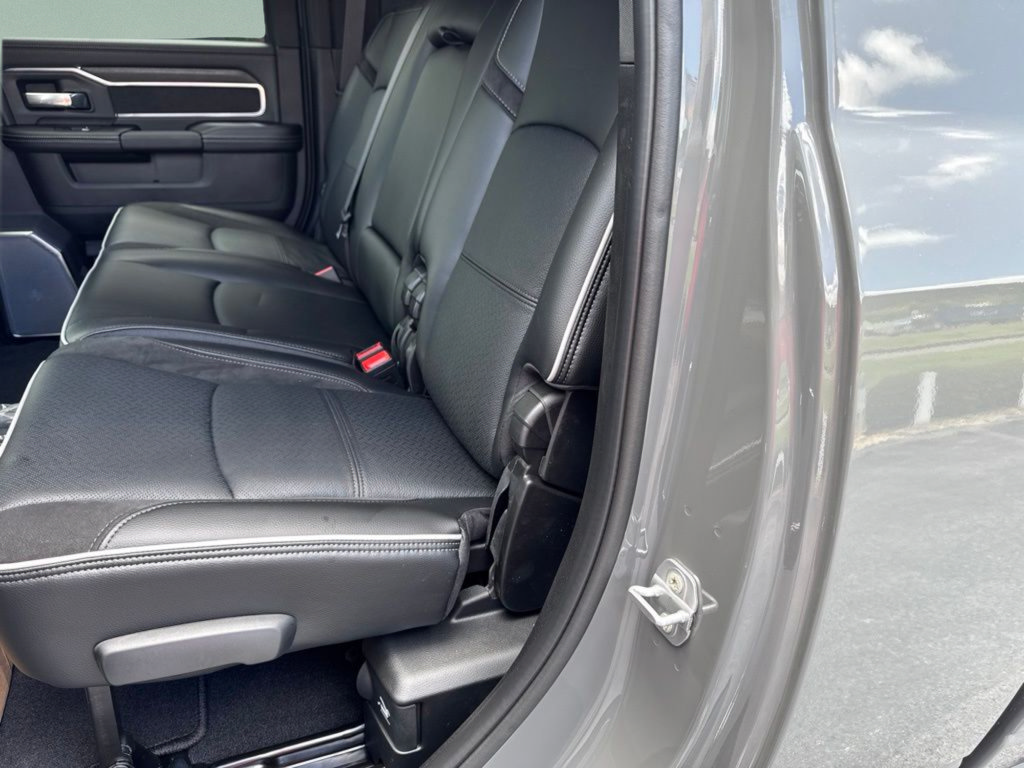 New 2026 RAM 2500 Laramie AWD/4WD image 11