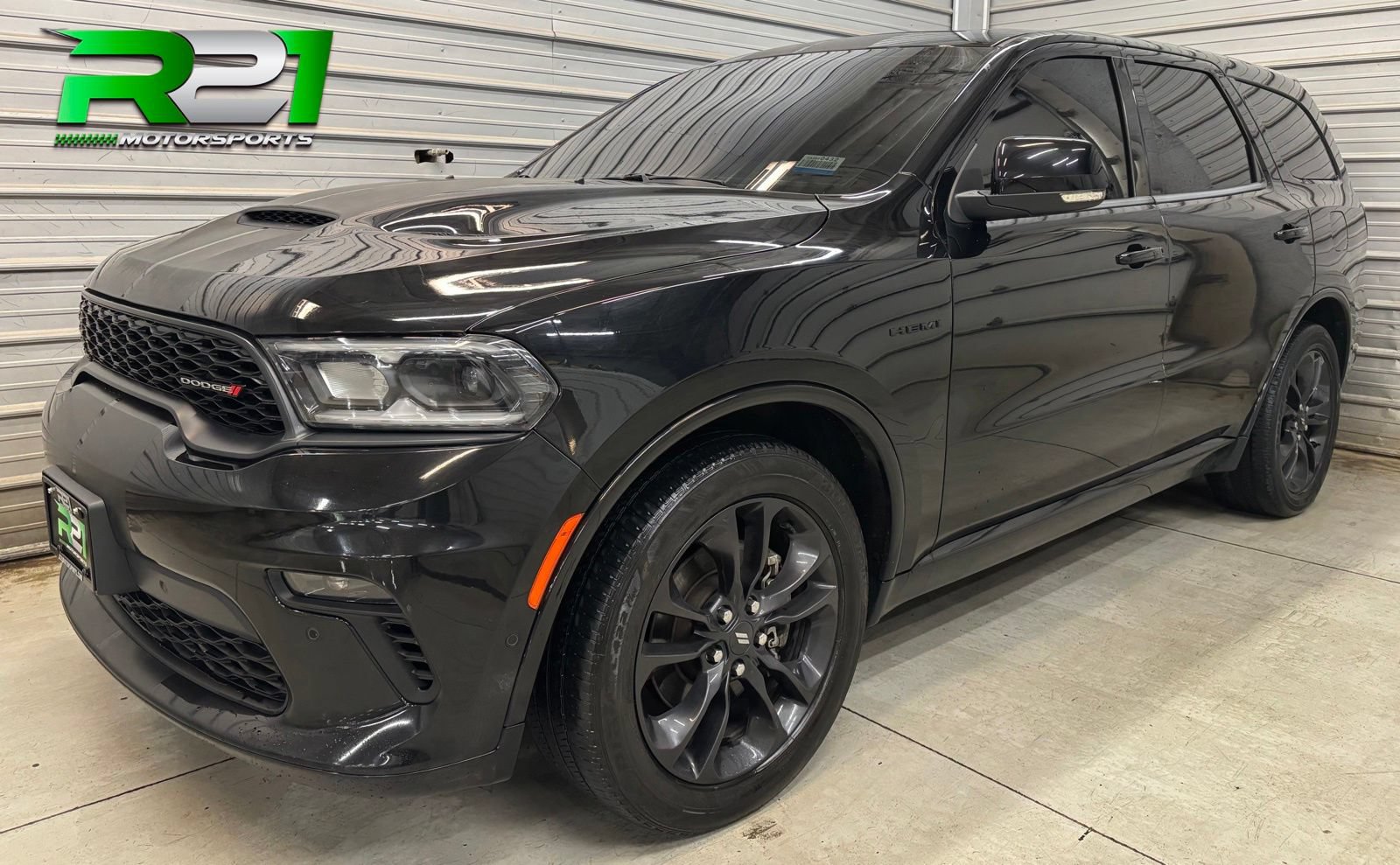 Used 2021 Dodge Durango R/T w/ Blacktop Package AWD/4WD image 1
