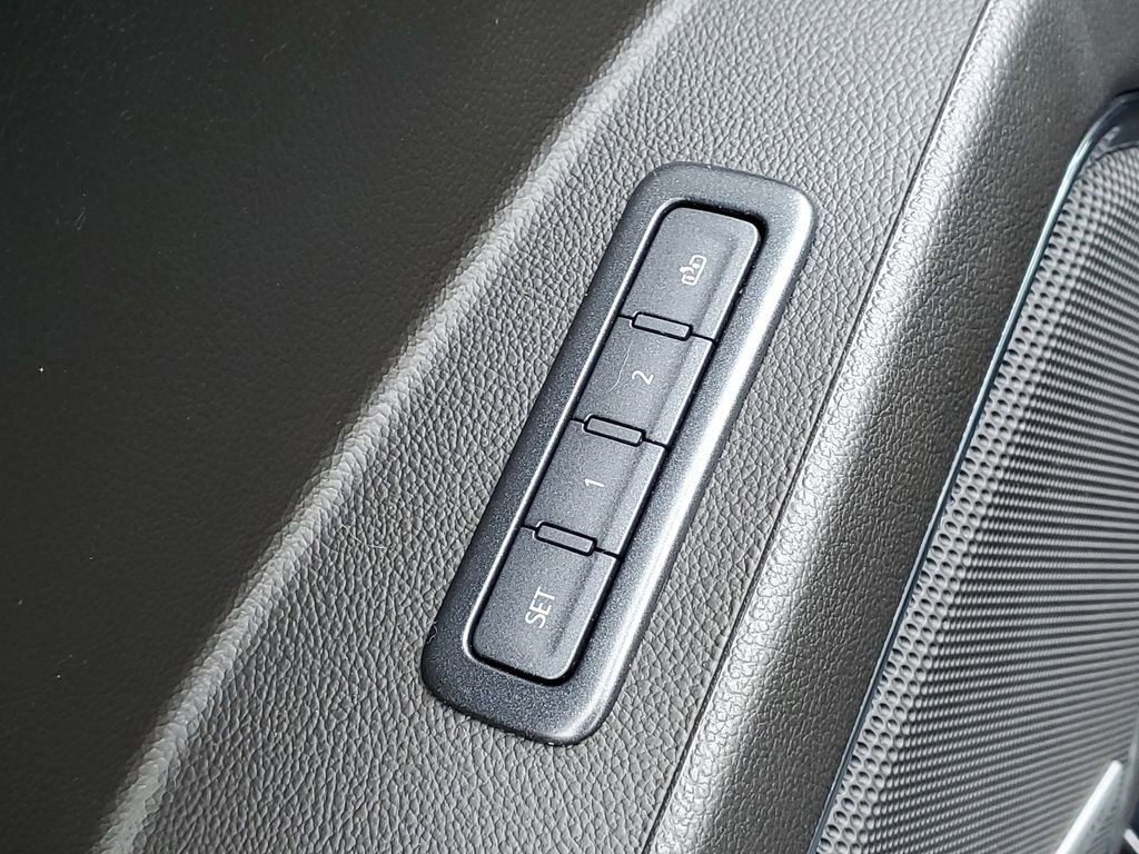 Used 2020 Chevrolet Tahoe LT image 24