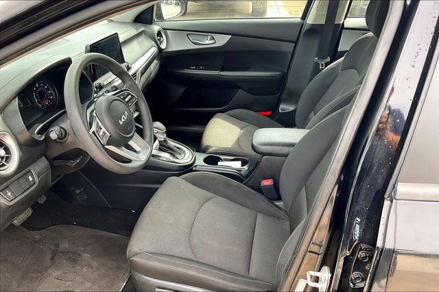 Used 2023 Kia Forte LXS FWD image 9