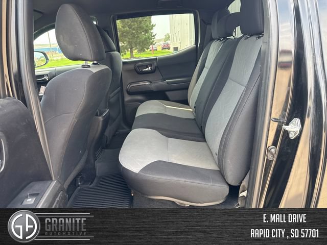 Used 2021 Toyota Tacoma TRD Off-Road AWD/4WD image 23