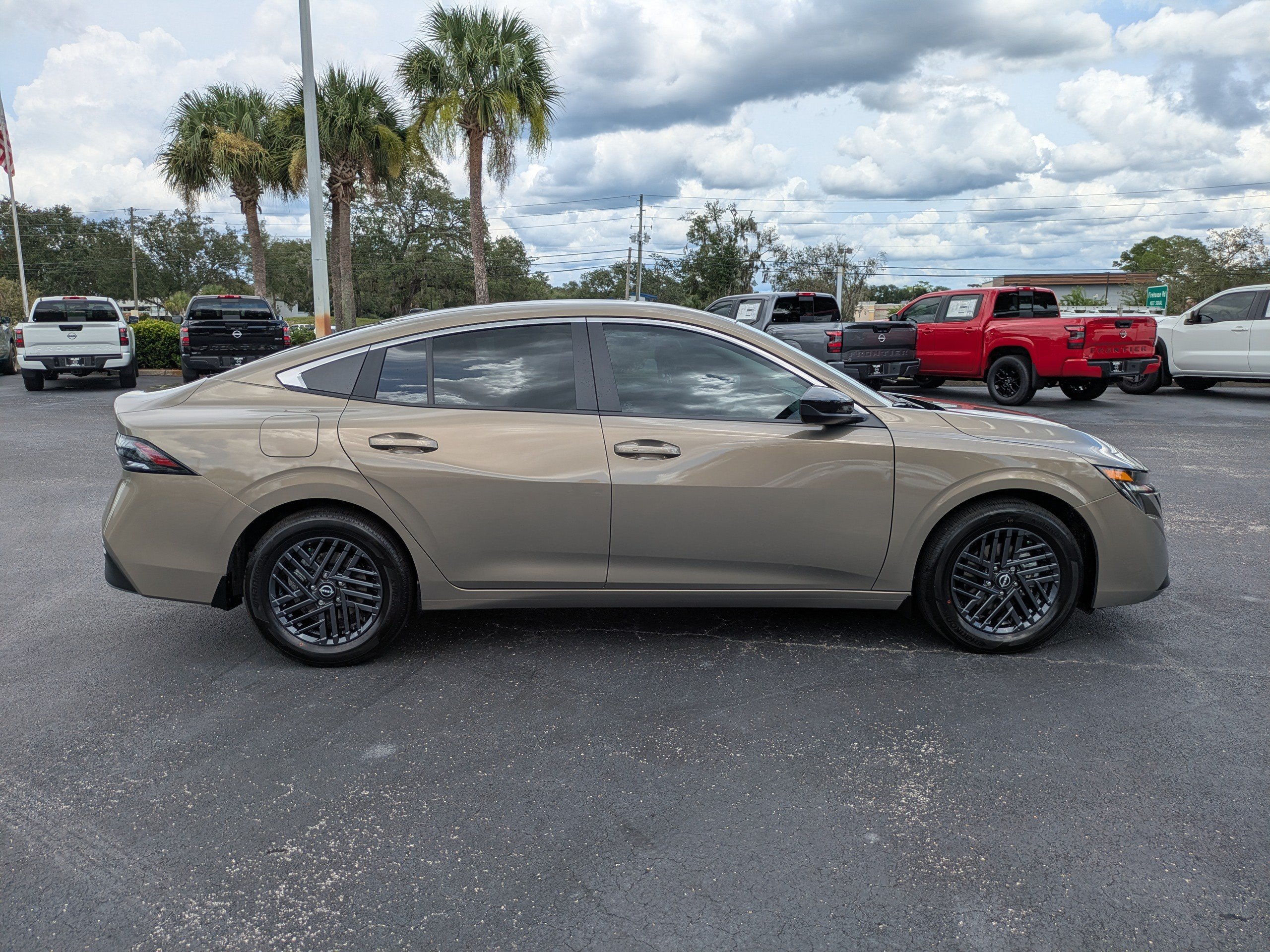 New 2027 Nissan Sentra SV FWD image 3