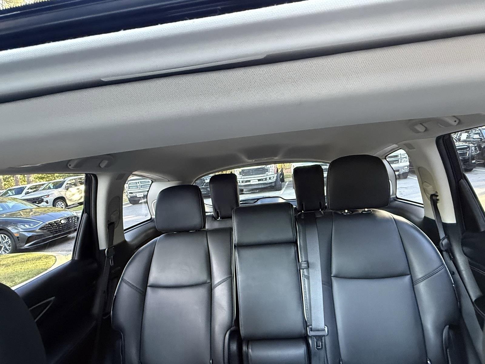 Used 2019 INFINITI QX60 Luxe image 42