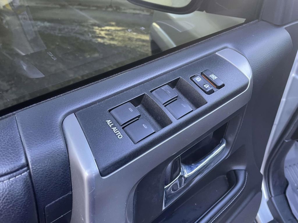 Used 2019 Toyota 4Runner SR5 image 26