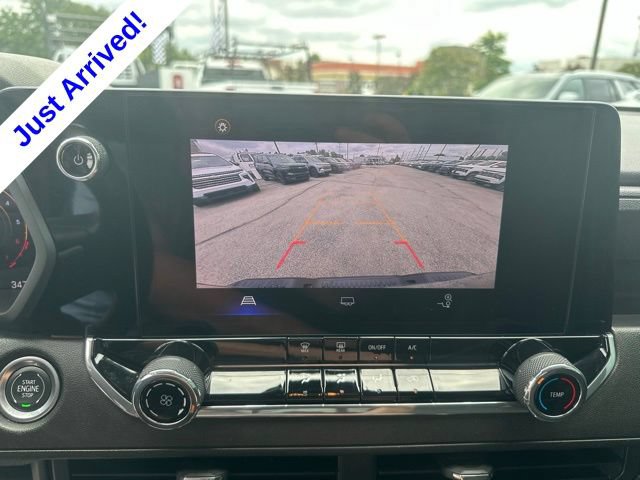 Used 2024 Chevrolet Colorado Trail Boss w/ Advanced Trailering Package AWD/4WD image 23