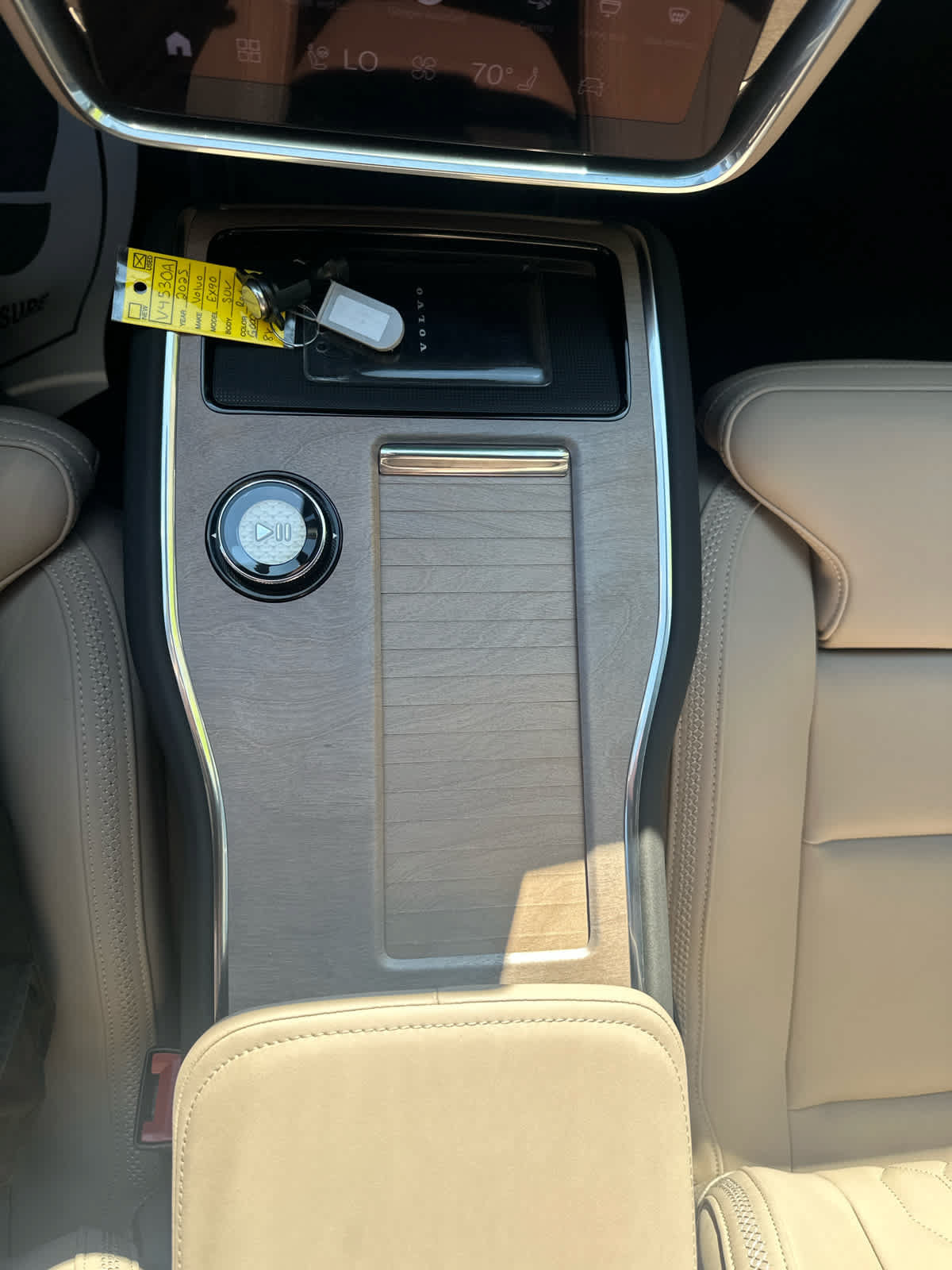 Used 2025 Volvo EX90 Ultra AWD/4WD image 29