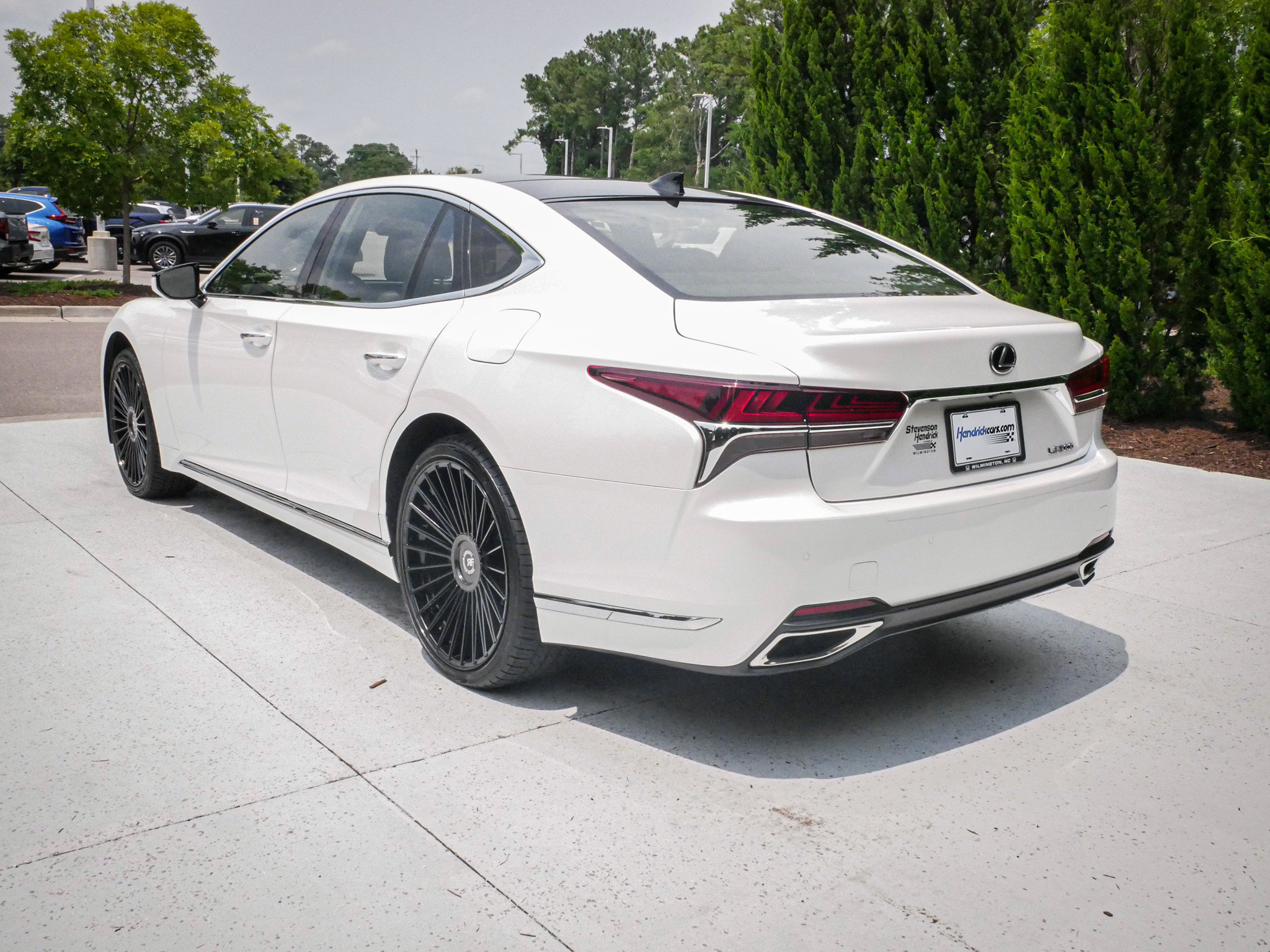 Used 2018 Lexus LS 500 w/ Luxury Package RWD image 8