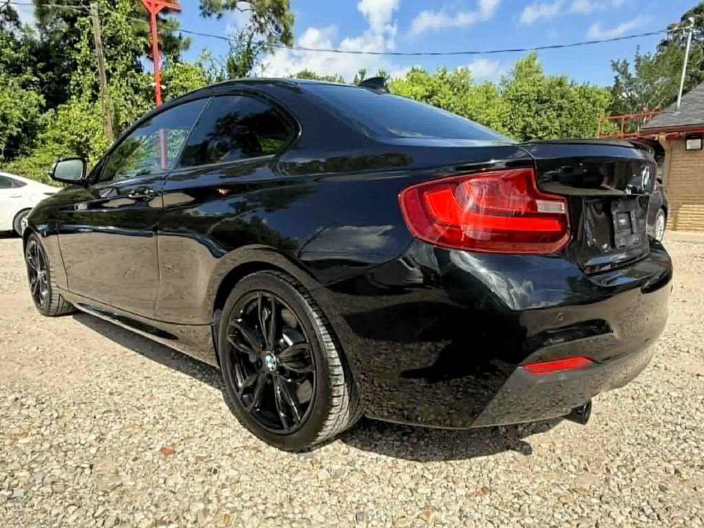 Used 2016 BMW M235i Coupe RWD image 7