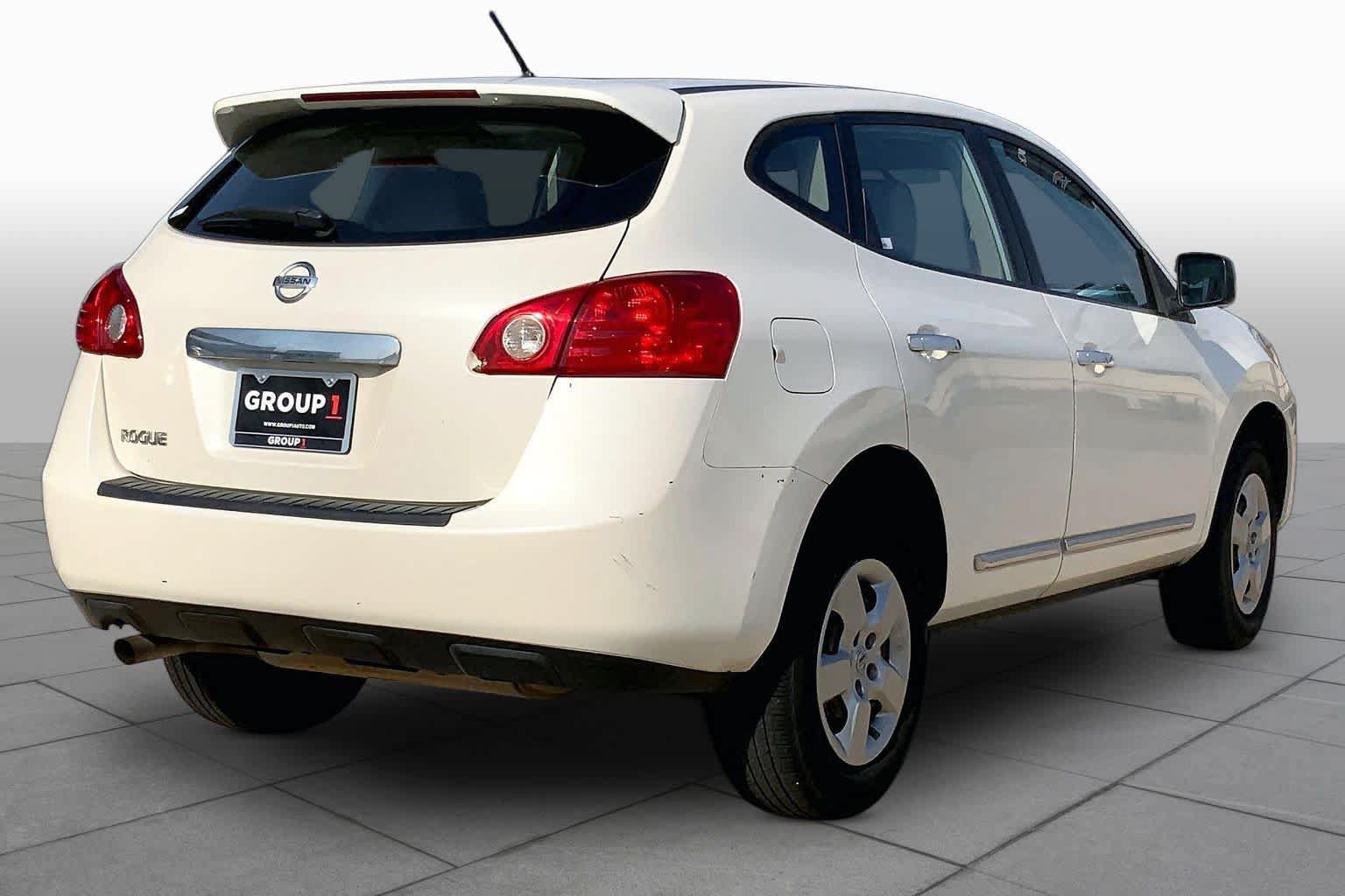 Used 2013 Nissan Rogue S FWD image 12