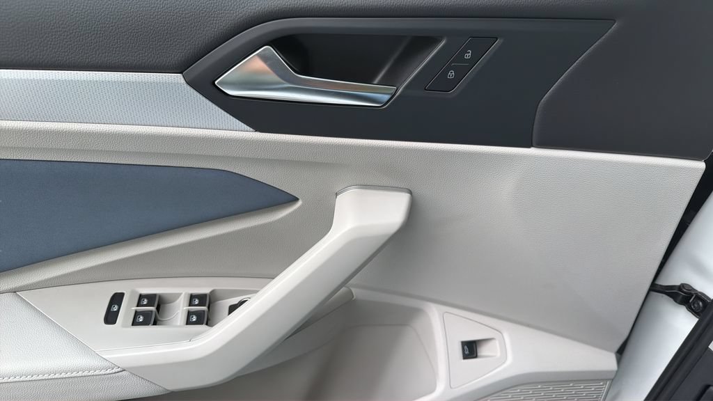 New 2026 Volkswagen Jetta SE FWD image 20