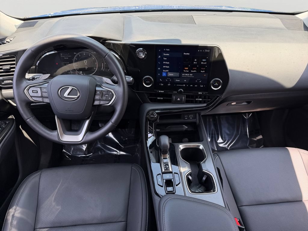 Certified 2025 Lexus NX 250 FWD w/ Accessory Package (Z2) image 12