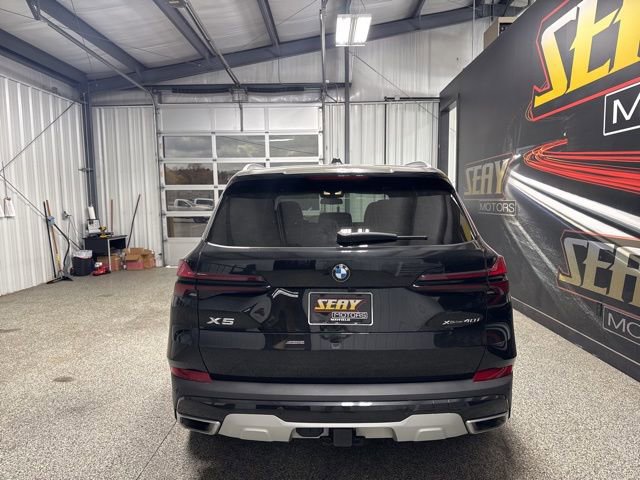 Used 2024 BMW X5 xDrive40i w/ Premium Package image 16