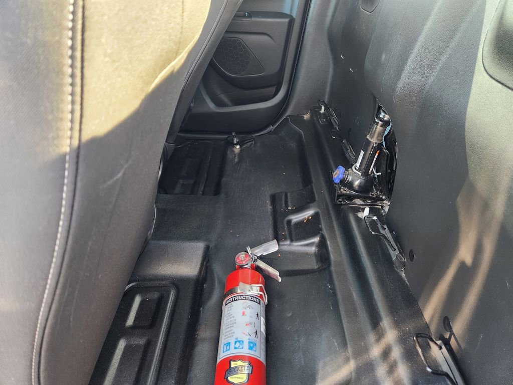 Used 2022 Chevrolet Colorado LT w/ Fleet Safety Package image 28