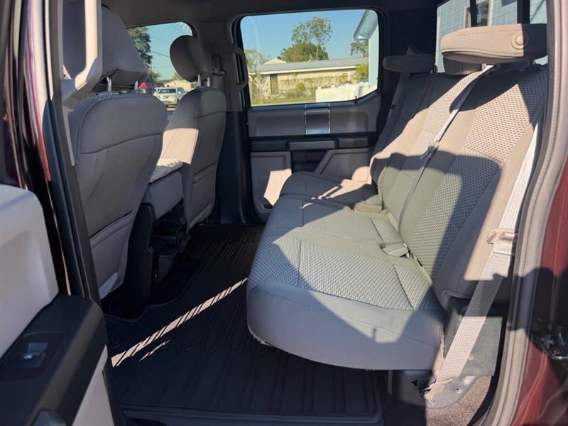 Used 2018 Ford F150 XLT w/ Equipment Group 302A Luxury AWD/4WD image 17