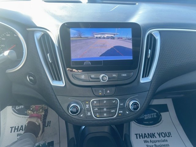 Used 2024 Chevrolet Malibu LT image 24