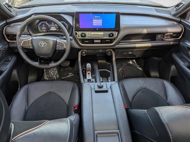 Certified 2025 Toyota Grand Highlander AWD Hybrid image 18