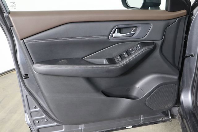 Used 2023 Nissan Rogue SV w/ SV Premium B Package AWD/4WD image 19