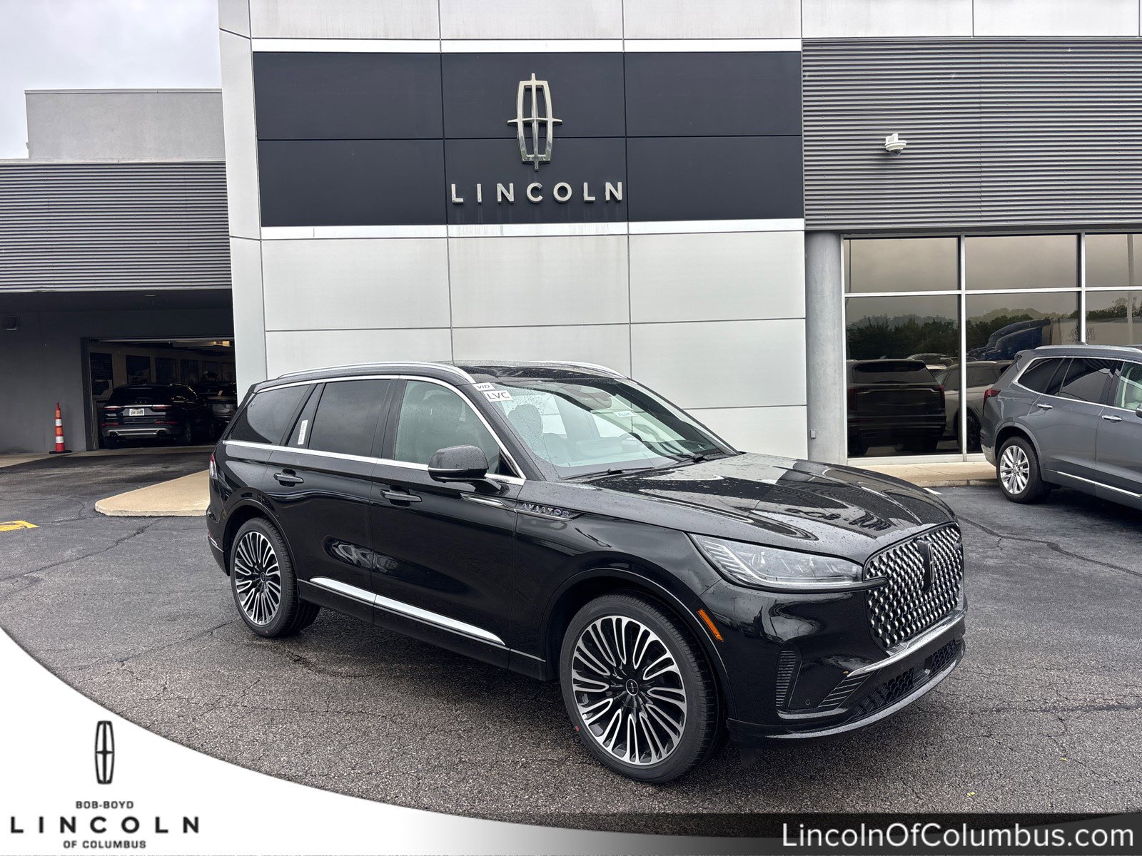 New 2026 Lincoln Aviator Black Label w/ Dynamic Handling Package AWD/4WD image 1