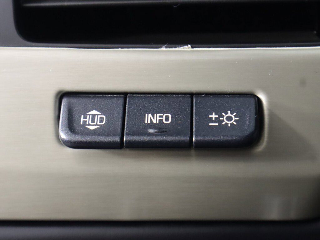Used 2018 GMC Yukon XL Denali AWD/4WD image 13
