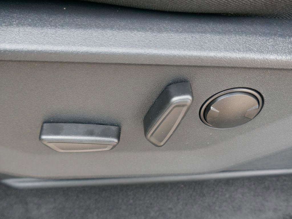 New 2026 Ford F150 XLT image 16