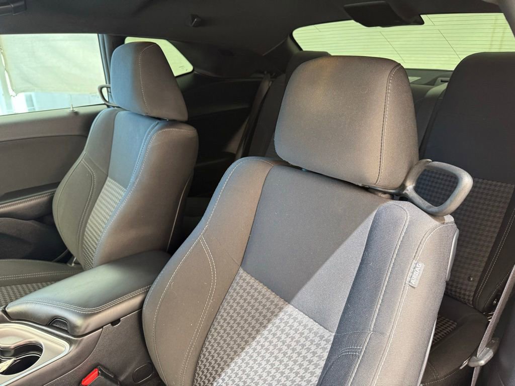 Used 2019 Dodge Challenger SXT w/ Driver Convenience Group RWD image 18
