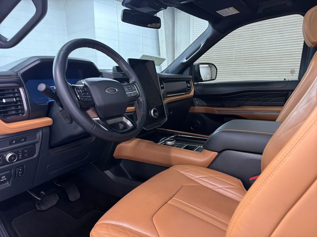 Certified 2022 Ford Expedition Max Platinum RWD image 6