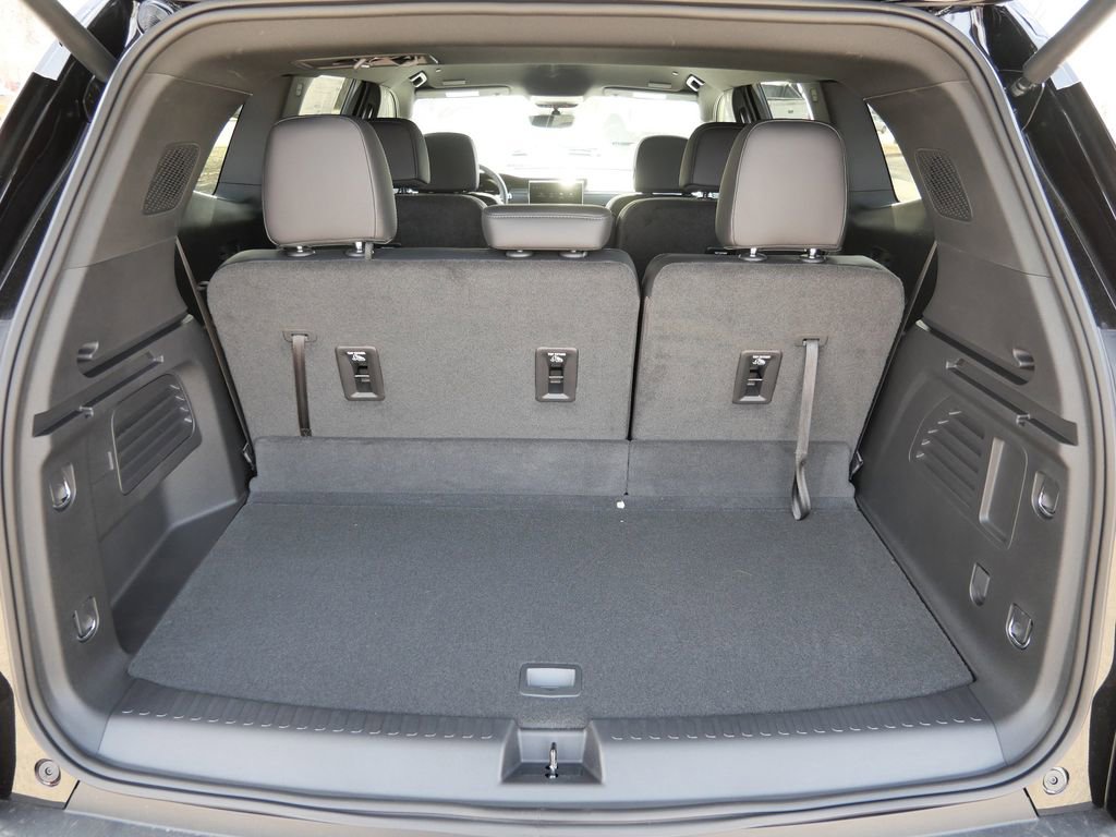 New 2026 GMC Acadia Elevation w/ Elevation Premium Package AWD/4WD image 30