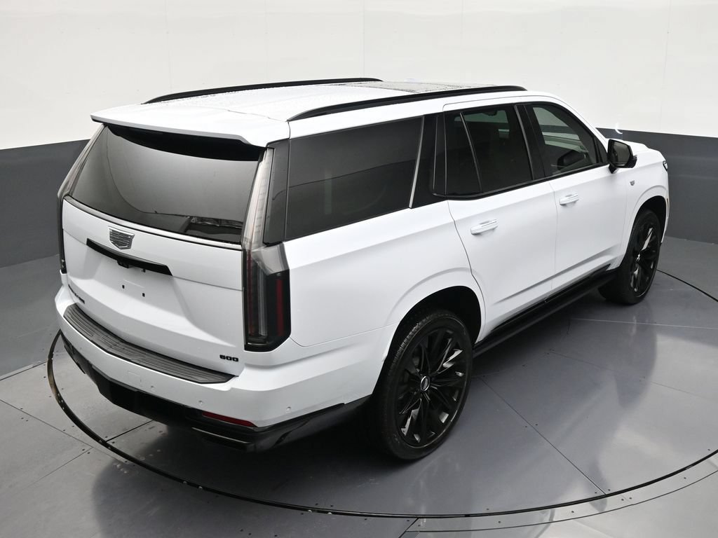 Certified 2026 Cadillac Escalade Platinum Sport w/ LPO, ONYX Package AWD/4WD image 16